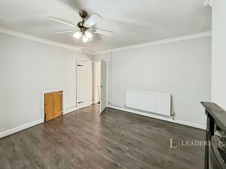 3 bedroom house to rent Swallowhurst Crescent, Liverpool, L11 - Photo 3