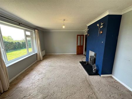 6 bedroom detached house to rent - Photo 2