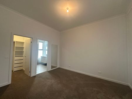 FULLY RENOVATED CHARACTER HOME IS GEELONG WEST - Photo 2