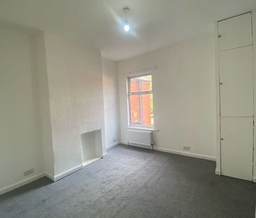 2 Bed Terraced House, Red Lane, CV6 - Photo 5