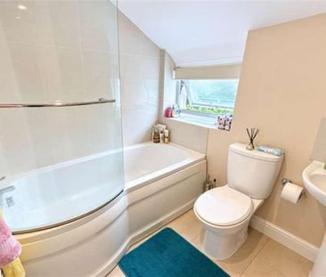 Madeira Avenue, Worthing, BN11 - Photo 4