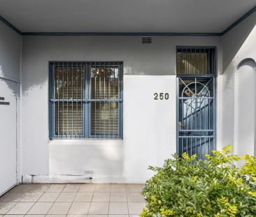 Well-maintained studio in a convenient location - Photo 1