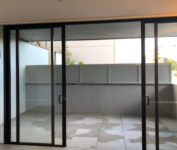 Modern 1-Bedroom Apartment in the Heart of Waterloo - Photo 5