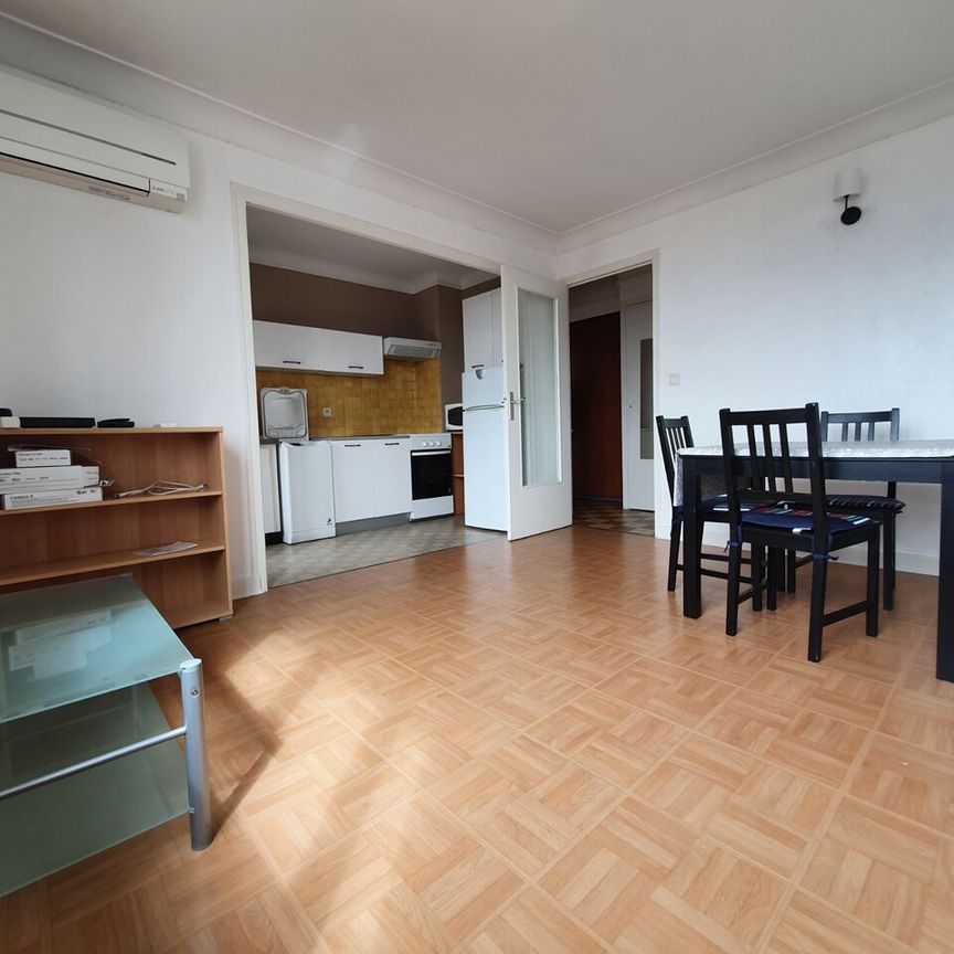 Location Appartement 2 pièces 40m² LA TRONCHE 38700 - Photo 1