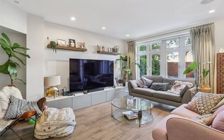 Thames Street, Weybridge, Surrey, KT13 - Photo 3