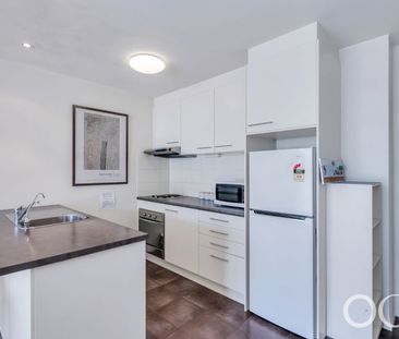 Open the Door To Fully Furnished City Living - Photo 5