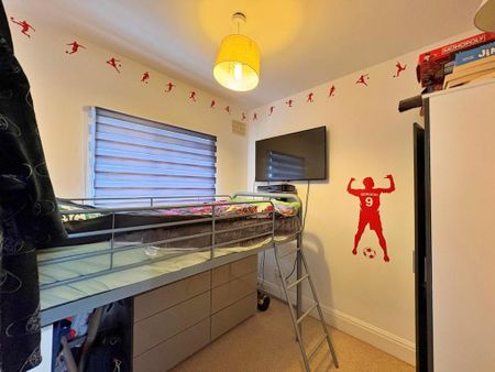 3 bedroom terraced house to rent - Photo 3