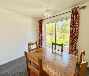 2 bedroom semi-detached bungalow to rent - Photo 4