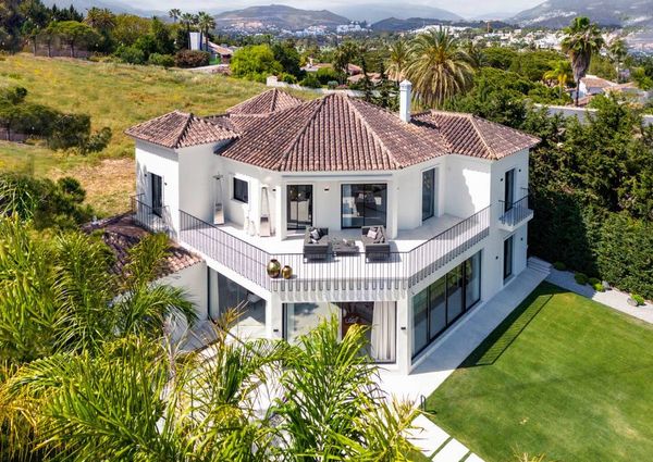 6 bedroom luxury Villa for rent in Nueva Andalucia, Spain