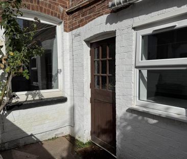 2 bedroom terraced house to rent - Photo 5