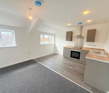 Sherborne Road, Yeovil, Somerset - Photo 1