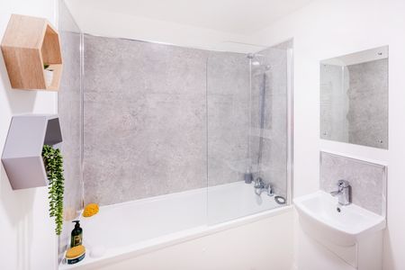 2 Bed Flat, Whitchurch Lane, BS14 - Photo 3