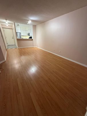 For Lease - 7 Carlton Street Unit# 1707, Toronto, Ontario - Photo 1