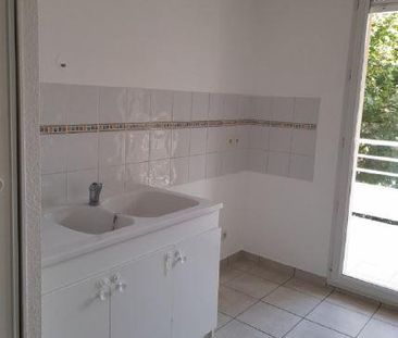Location Appartement 3 pièces 64m² CLUSES 74300 - Photo 2