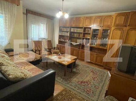 Apartament 3 camere, decomandat, centrală termică proprie, în zona 1 Mai, Facultatea de Medicină - Photo 3