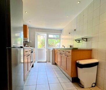 2 bedroom terraced house to rent - Photo 6