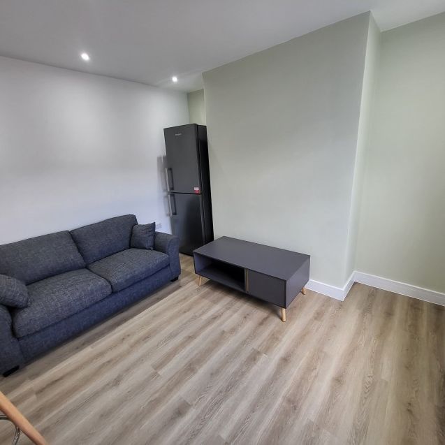 Penryn, Cornwall - Photo 1