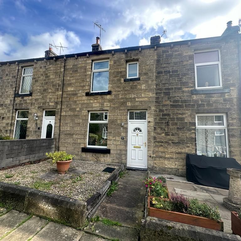 2 bedroom terraced house to rent - Photo 1