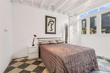 St. Lukes Mews, London, W11 - Photo 3