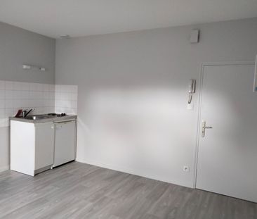 Location Appartement 1 pièce 19m² - Photo 2