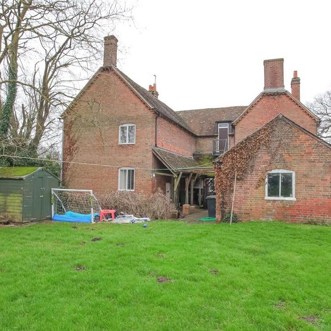1 bedroom semi-detached house to rent - Photo 1