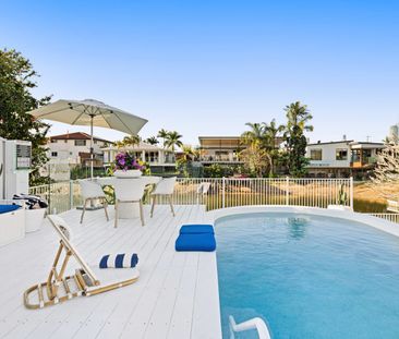 North-Facing Coastal Entertainer - Photo 4