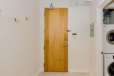 For Lease - 66 Bay Street Unit# 107, Hamilton, Ontario - Photo 3