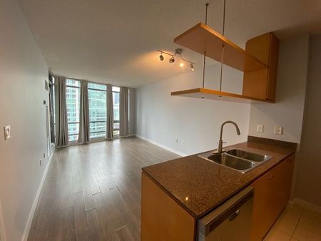 For Lease - 3 Navy Wharf Court Unit# 1905, Toronto, Ontario - Photo 3