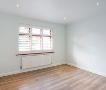 4 bedroom detached house to rent - Photo 5