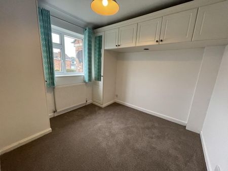 3 bedroom terraced house to rent - Photo 5