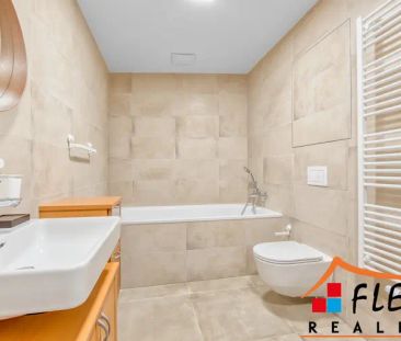 Pronájem moderního bytu 2+kk s balkónem a parkovacím stáním, Moravs... - Photo 3