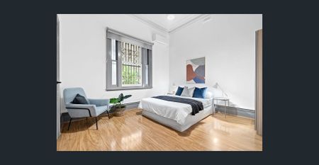 Elegant & Inviting Home Steps from West Richmond Station - Photo 4