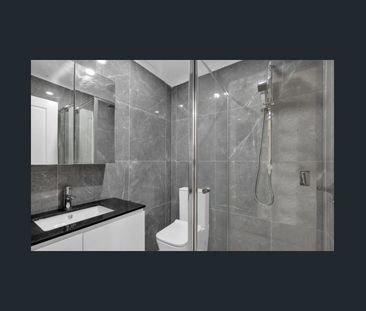 Renovated Family Home in Quiet Court Location - Photo 3