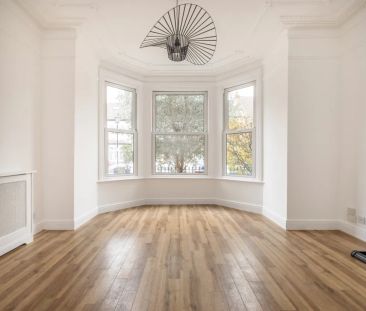 4 bedroom semi-detached house to rent - Photo 2