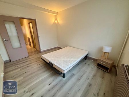 Location Appartement 2 pièces 39m² CHATEAUROUX 36000 - Photo 3