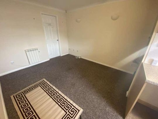 Skinner Street, Gillingham, ME7 - Photo 1