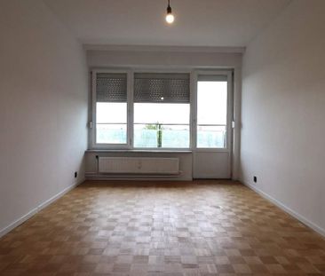 Appartement te huur in Sint-Niklaas voor € 900 met 2 slaapkamers - Photo 3