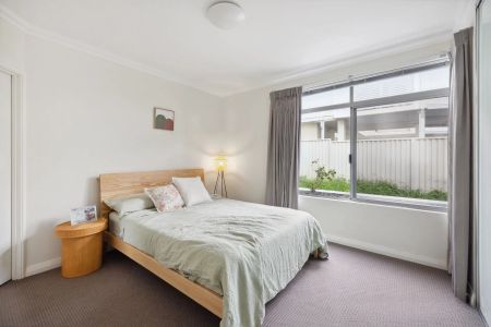 50B Frederick Street, Belmont. - Photo 2