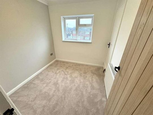 Stroud Avenue, Willenhall, WV12 - Photo 1