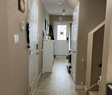 For Lease - 811 Silverfox Crescent, London North, Ontario - Photo 2