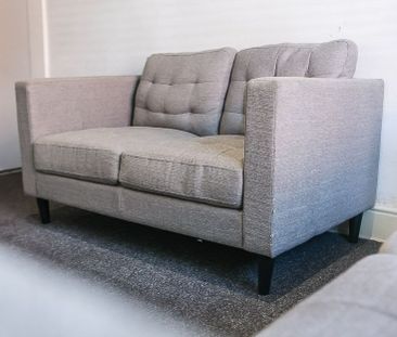 Welton Mount, Hyde Park, Leeds - Photo 2