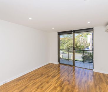 2 Bedrooms Apartment in Great Location - Photo 1