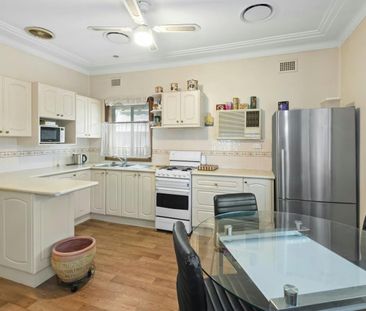 Cottage Home In Quiet Location - Ducted A/C - Photo 5