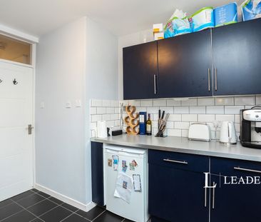 1 bedroom apartment to rent Wood Vale, London, SE23 - Photo 2