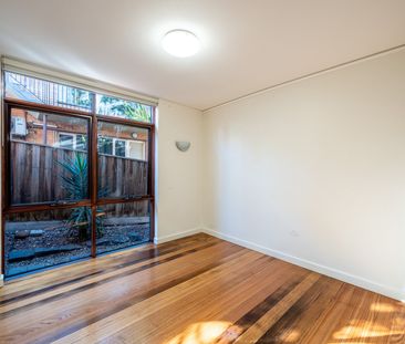 1/30 Ormond Road, Ascot Vale VIC 3032 - Photo 3