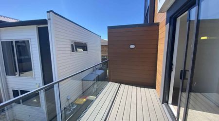 Manurewa, 3 bedrooms - Photo 2