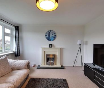 2 bedroom maisonette to rent - Photo 3