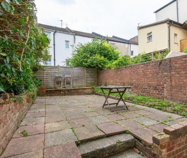 6 bedroom house to rent - Photo 4