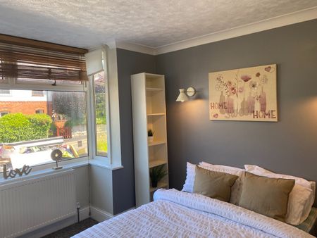 Room in a Shared House, Winifred Avenue, CV5 - Photo 4