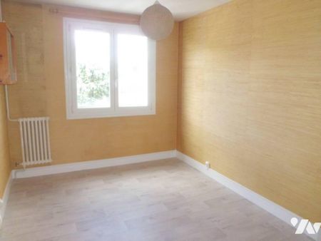 F3 RUE AUGUSTE LECHESNE - Photo 3